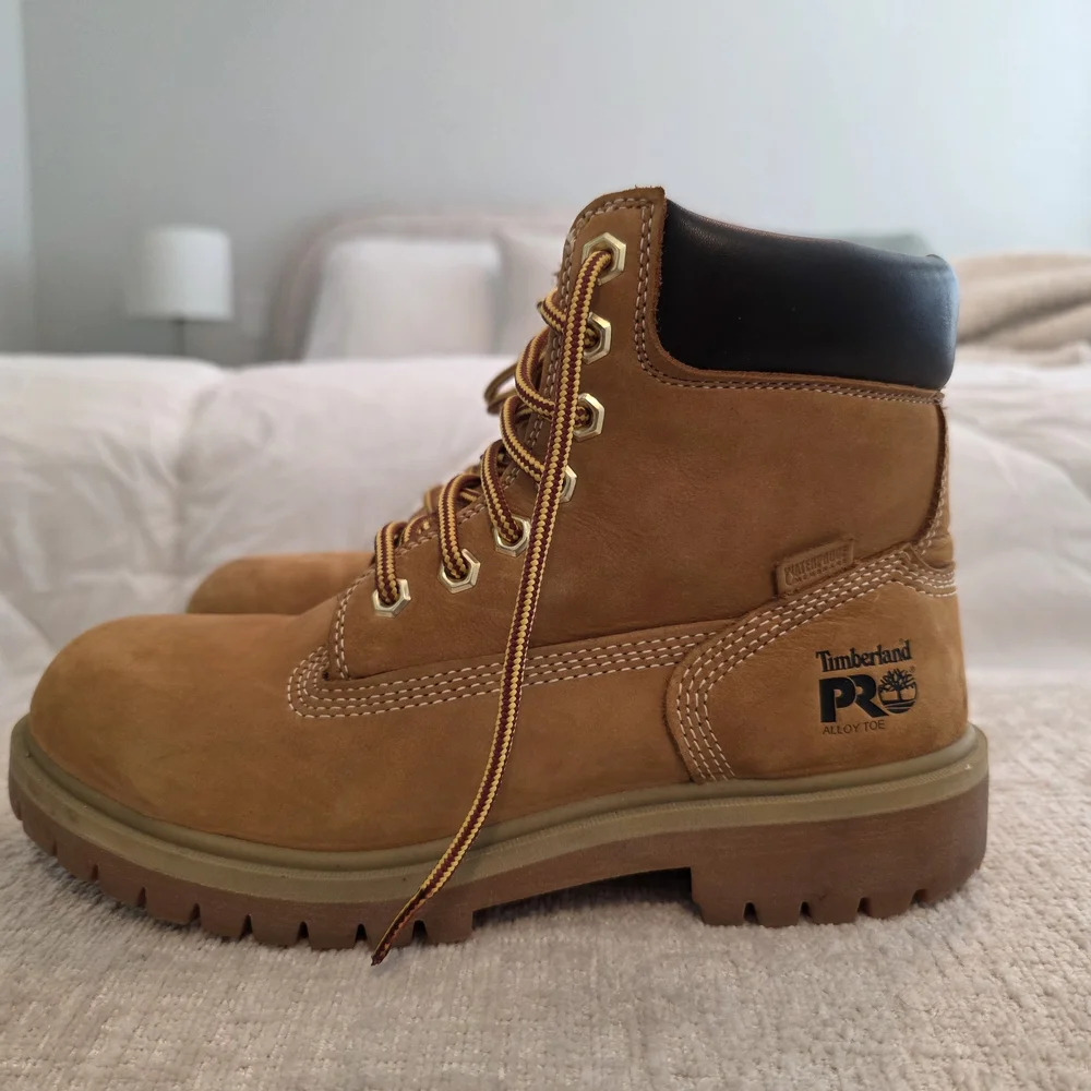 Timberland Brown Lace Up Boots - Picture 3 of 7